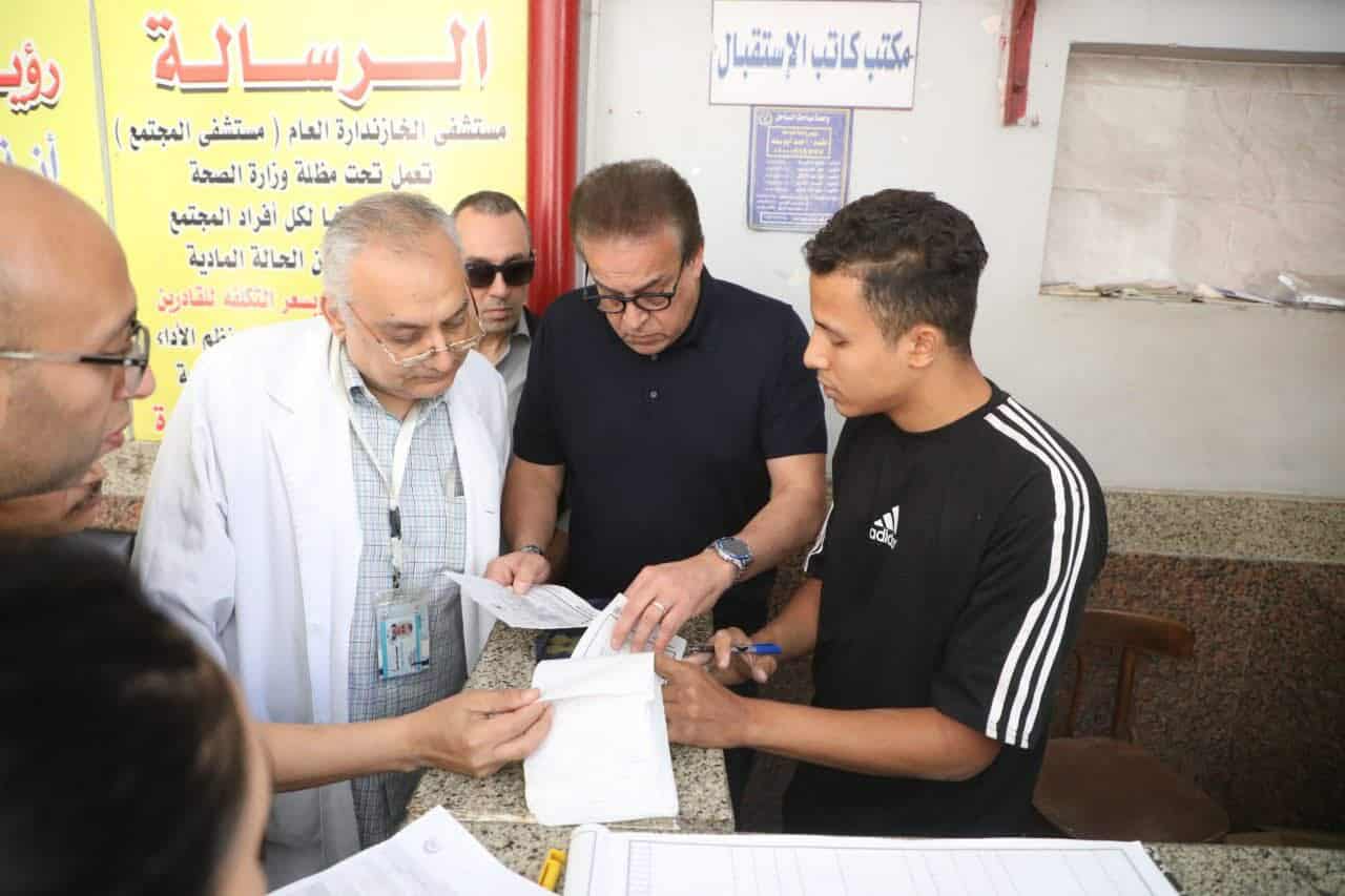 وزير الصحة فى زيارة مفاجئة لمستشفى الخازندارة العام