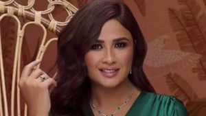 ياسمين عبدالعزيز تحتفي بجهود الرئيس السيسي في قمة السلام