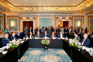 وزير الإسكان يطلق وثيقة الاستراتيجية الوطنية للعمران الأخضر والمستدام