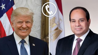أعلن المتحدث الرسمي باسم رئاسة الجمهورية، السفير "محمد الشناوي"، أن الرئيس "عبد الفتاح السيسي" تلقى اليوم اتصالًا هاتفيًا من الرئيس الأمريكي "دونالد ترامب" أثناء تواجده في إسرائيل، بصحبة رئيس الوزراء الإسرائيلي "بنيامين نتنياهو"، حيث ناقشوا سويًا التحضيرات لـ قمة السلام  التي ستعقد اليوم الإثنين بمدينة شرم الشيخ، بمشاركة الرئيس الفلسطيني محمود عباس.