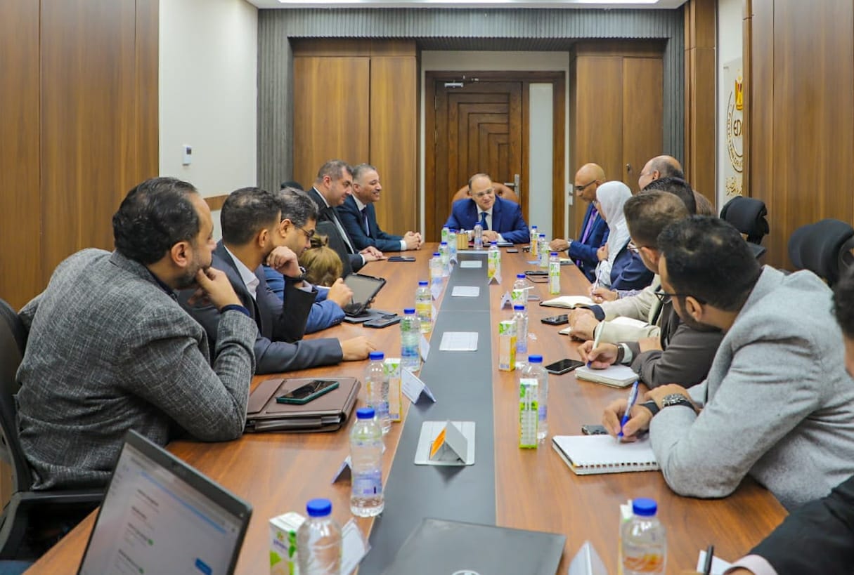 هيئة الدواء تبحث آليات تنفيذ مشروع الروشتة الرقمية