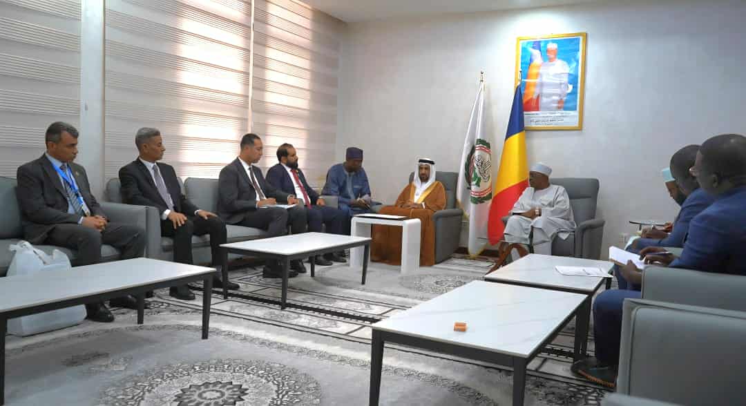 رئيس البرلمان العربي يلتقي رئيس مجلس الشيوخ بتشاد