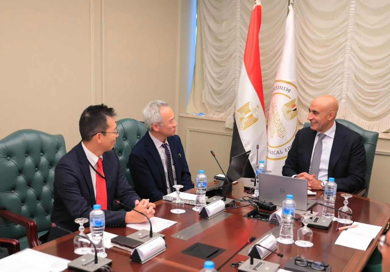 وزير التعليم يبحث مع “جايكا” التوسع في المدارس المصرية اليابانية