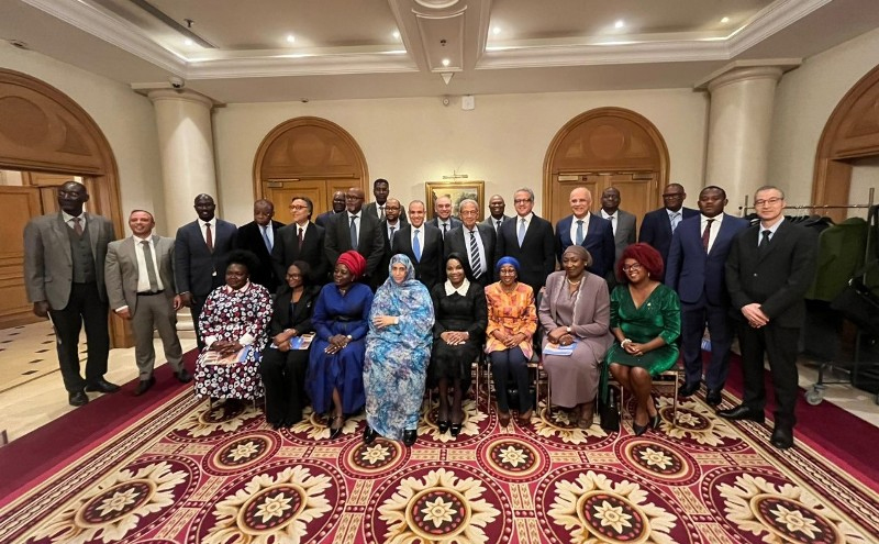 وزير الخارجية يلتقي سفراء الدول الافريقية المعتمدين لدى اليونسكو