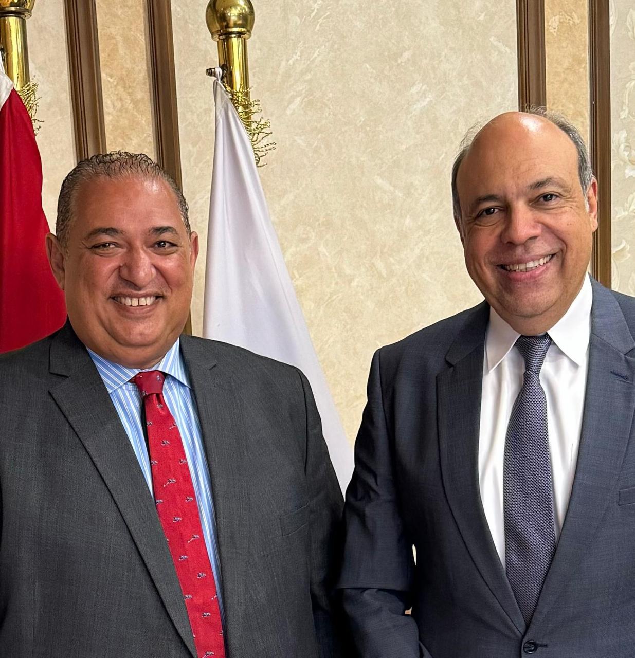 في ختام فعاليات الجمعية العمومية للإيكاو بمونتريال.. وزير الطيران المدني يلتقي رئيس قطاع النقل الجوي بالمنظمة ويشيد بدوره القيادي