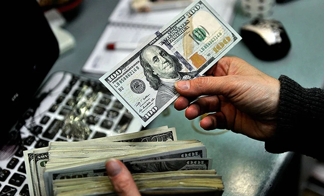 في 8 بنوك.. سعر الدولار مقابل الجنيه اليوم الخميس