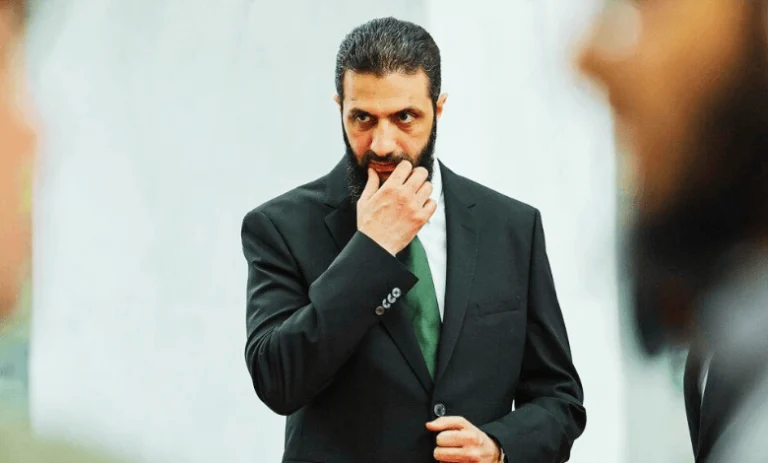 الشرع يصل موسكو لإجراء مباحثات مع بوتين