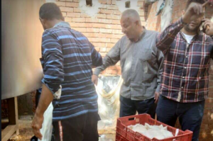 ضبط طن لبن فاسد داخل معمل غير مرخص خلال حملة رقابية بأسيوط