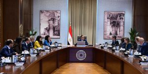رئيس الوزراء يستقبل وفد البنك الدولي ومؤسسة التمويل