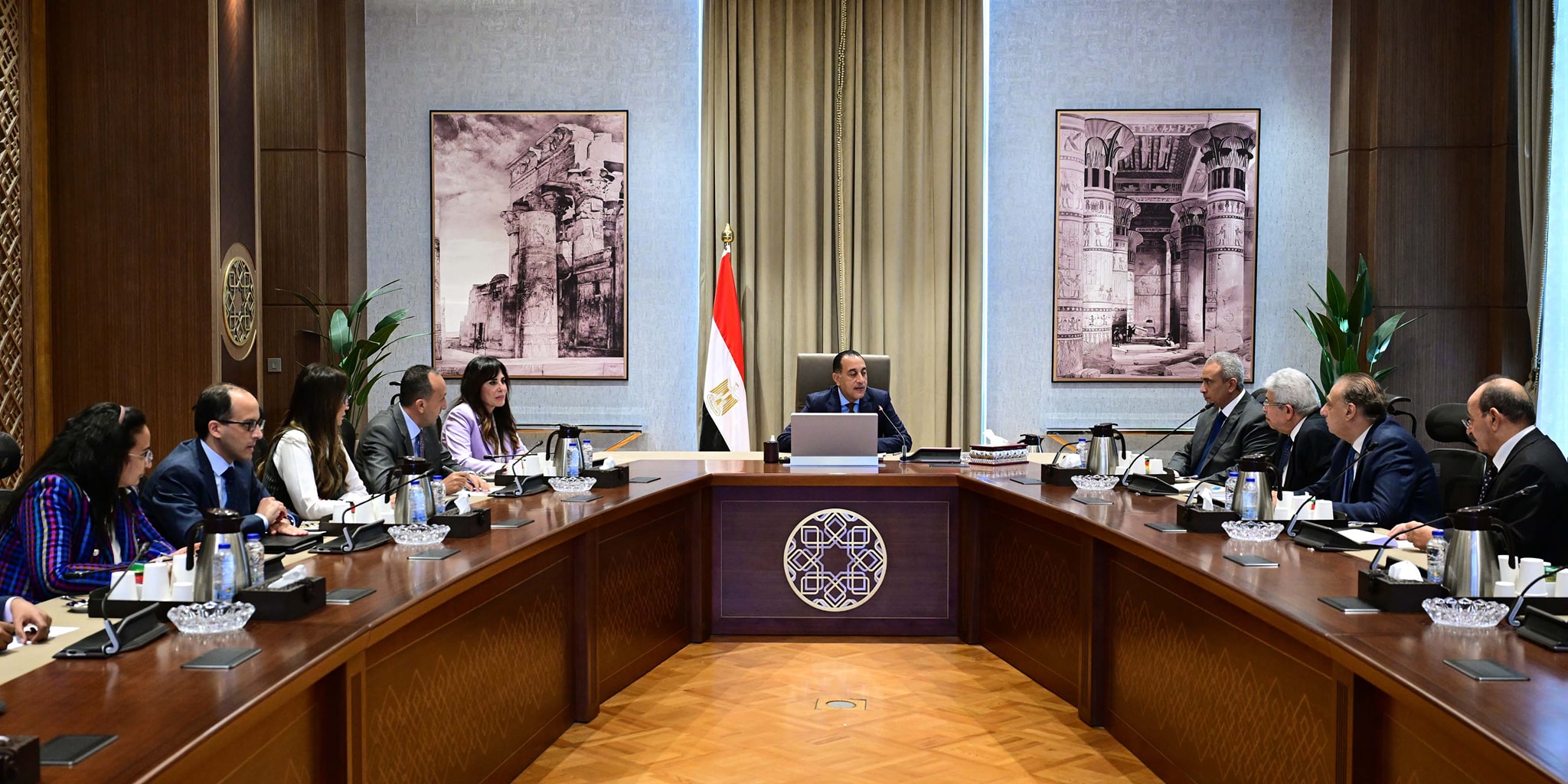 مدبولي ولجنة الشؤون السياسية يبحثان تطورات الملف الفلسطيني