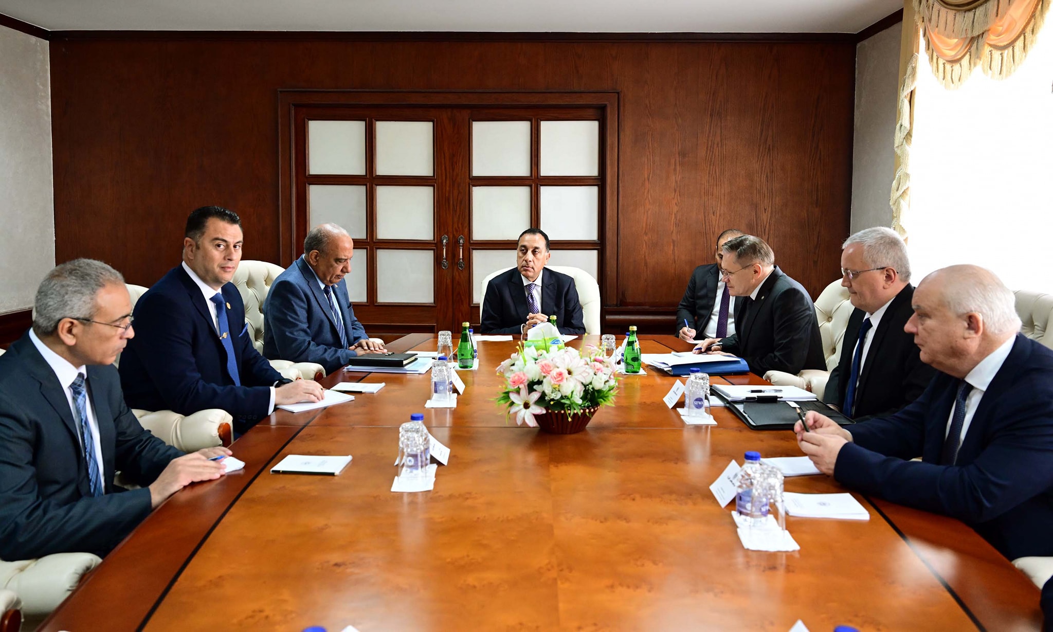 رئيس الوزراء يبحث مع ممثلي روساتوم موقف محطة الضبعة