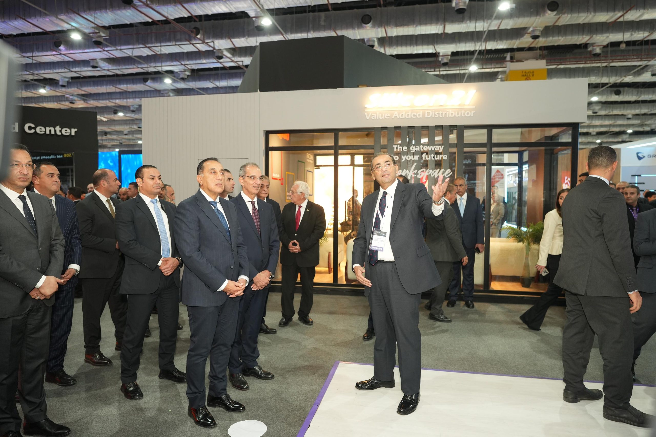 WE تفاجئ السوق: إنترنت بسرعة 500 ميجا وخطة شاملة لتحويل مصر إلى عصر الألياف الضوئية