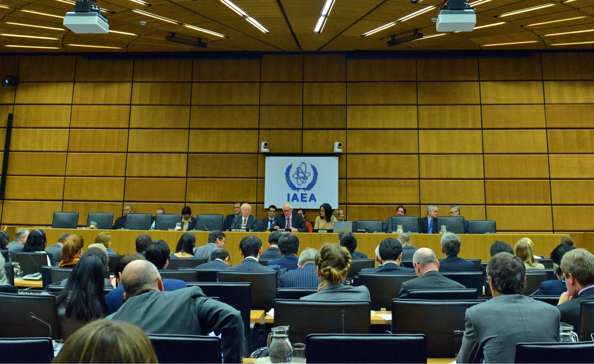 محافظين الطاقة الذرية يطالب إيران بإيضاحات حول اليورانيوم والوصول لمنشآتها النووية