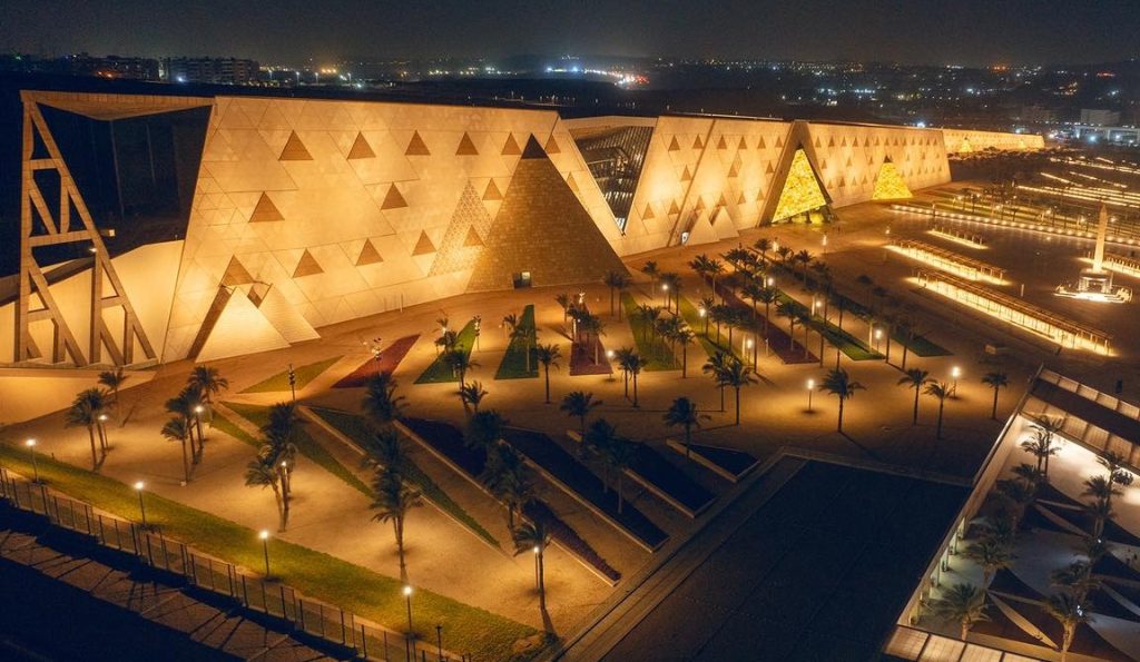 عاجل..لحظات يتوقف فيها التاريخ.. افتتاح المتحف المصري الكبير رسميًا