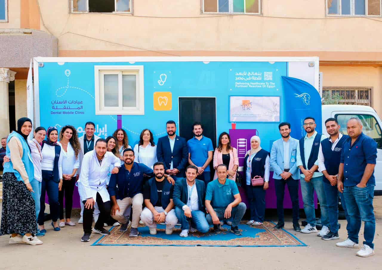 مؤسستي التجاري الدولي وإبراهيم بدران يطلقان عيادة أسنان متنقلة جديدة