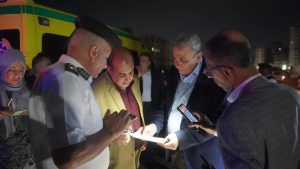 إصابة 12 عامل بعد إنهيار سقف مبني بالمحلة