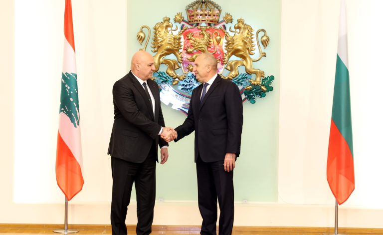 الرئيس اللبناني: الجيش وحده المخوّل ببسط سلطة الدولة وحماية السيادة