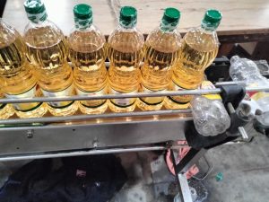 ضبط 17 طن زيوت طعام داخل مصنع زيوت غير مرخَّص بمركز طنطا خلال حملة لتموين الغربية