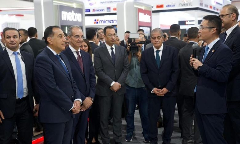 هواوي تستعرض 25 عامًا من دعم قطاع التكنولوجيا خلال زيارة رئيس الوزراء في Cairo ICT 2025