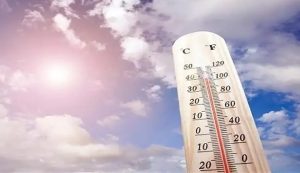 الأرصاد: طقس خريفي مائل للحرارة نهارًا وشبورة كثيفة صباح السبت