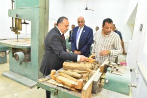 أسيوط تطلق معرض دائم ومركز للحرف التراثية لتعزيز الاقتصاد المحلي