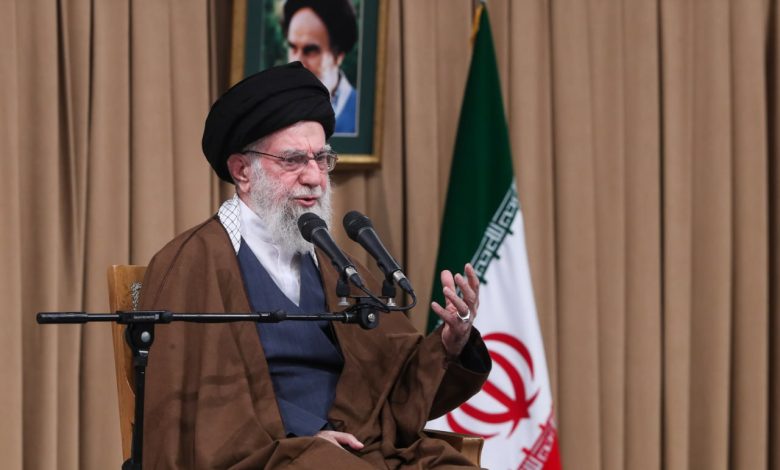 المرشد الإيراني: لا تعاون مع أمريكا ما دامت تدعم إسرائيل