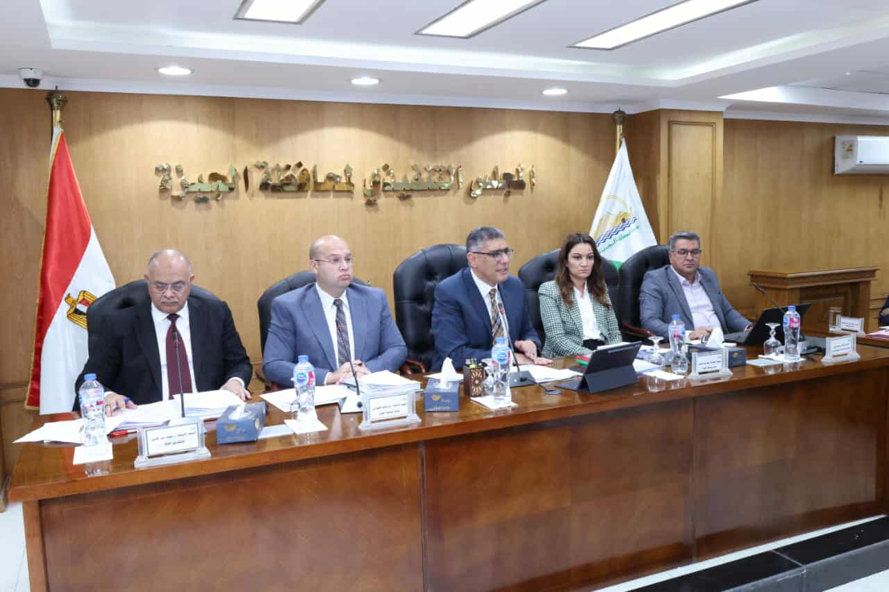 لخدمة المواطنين..محافظ الجيزة يوجّه باستمرار إقامة أسواق اليوم الواحد