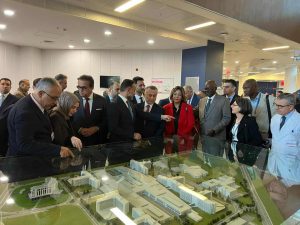 وزير الصحة يبحث توسيع التعاون الطبي مع أكبر مجمع صحي في أوروبا