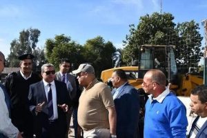 مدير أمن أسيوط يقود حملة موسعة لرفع إشغالات الباعة الجائلين وفتح الطرق لتحسين حركة المرور