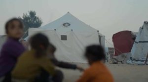 «بيت الزكاة والصدقات» يعلن الانتهاء من تسليم مساعدات الدُّفْعة الأولى من شاحنات القافلة الإغاثية الثانية عشرة إلى غزة