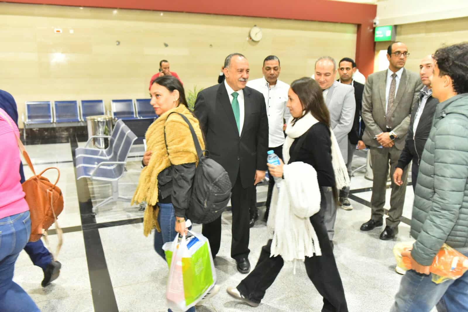 لزيارة مسار العائلة المقدسة.. استقبال الوفود السياحية على متن الرحلة الجوية المنتظمة بأسيوط