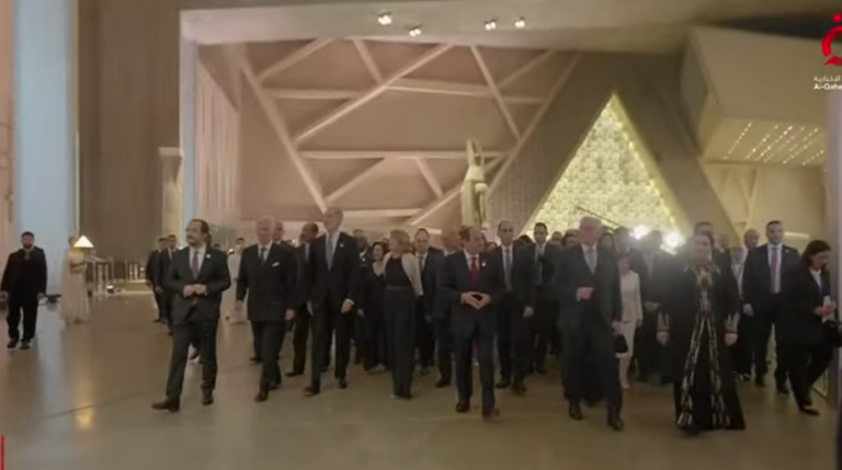 افتتاح المتحف المصري الكبير