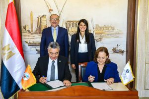 المشاط ورئيس “المقاولون العرب” يشهدان توقيع اتفاقية بين “القومي للحوكمة” والمعهد التكنولوجي لهندسة التشييد