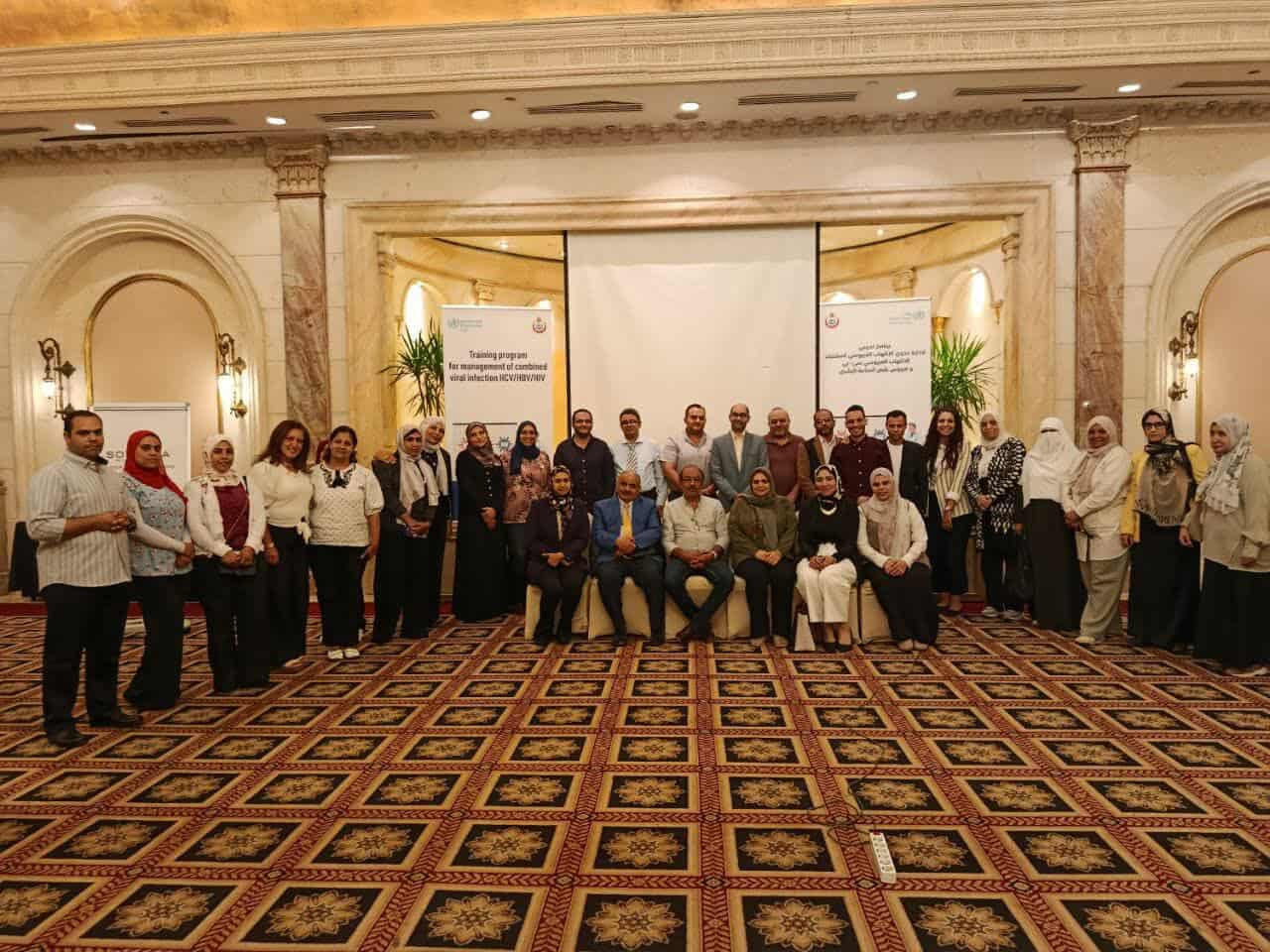 تدريبً مكثف لتعزيز خدمات برنامج «الشباك الواحد» لمرضى الإدمان والفيروسات بالصحة