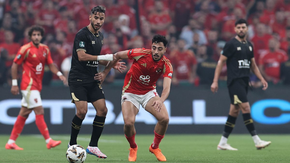 الأهلي يتحدى  الزمالك اليوم في الدوري المصري