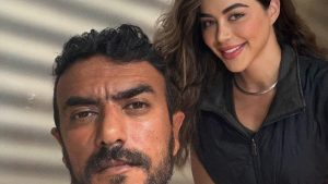 أحمد العوضي يستجيب لتحقيق أمنية الطفلة ليلي بالمشاركة في شمشون ودليلة