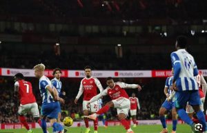 أرسنال فى مهمة مواصلة صدارة الدوري الإنجليزي أمام بيرنلي