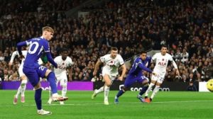 موعد مباراة توتنهام وتشيلسي الليلة في الدوري الإنجليزي