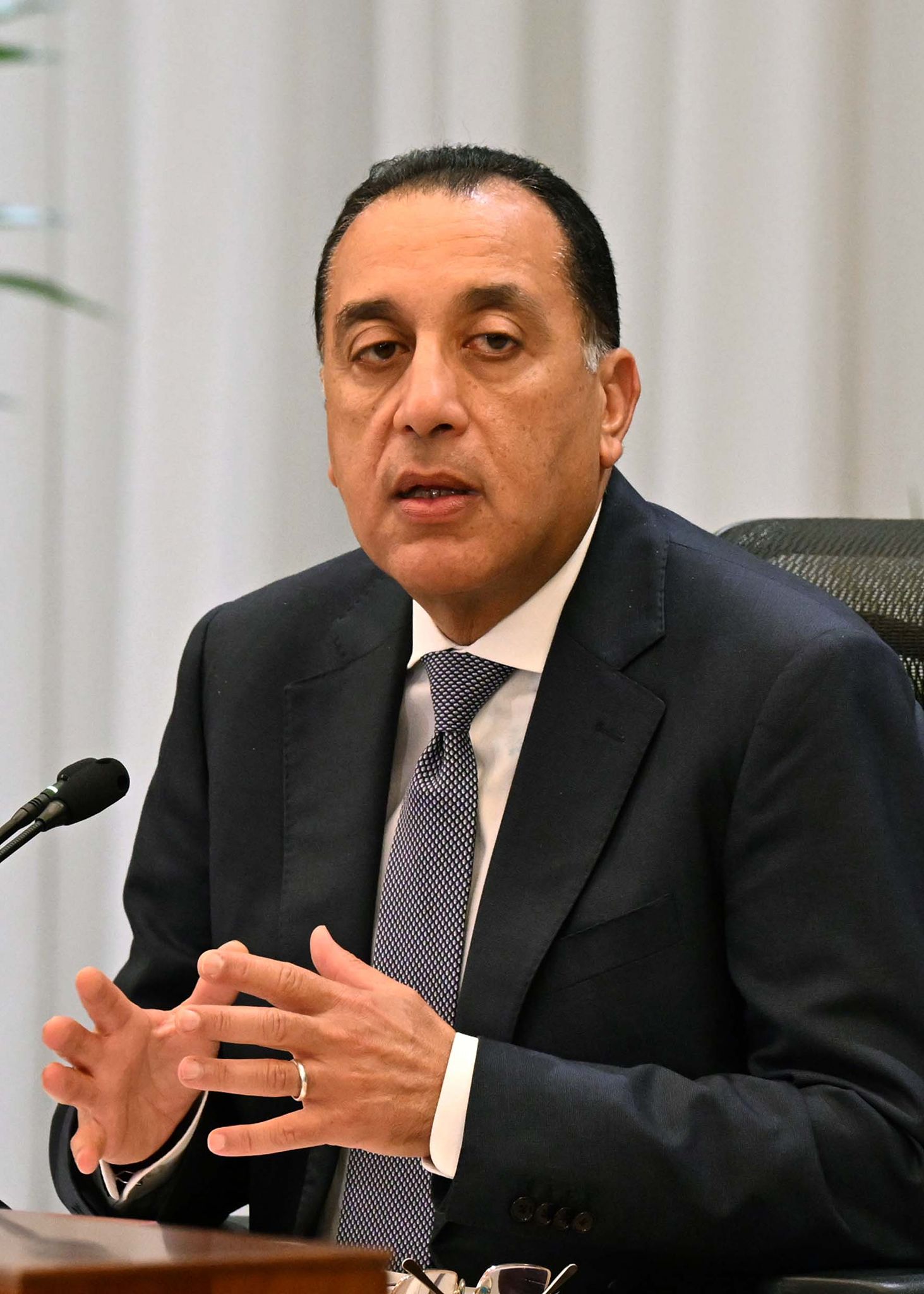 رئيس الوزراء يغادر العاصمة اللبنانية بيروت عائدا إلى القاهرة