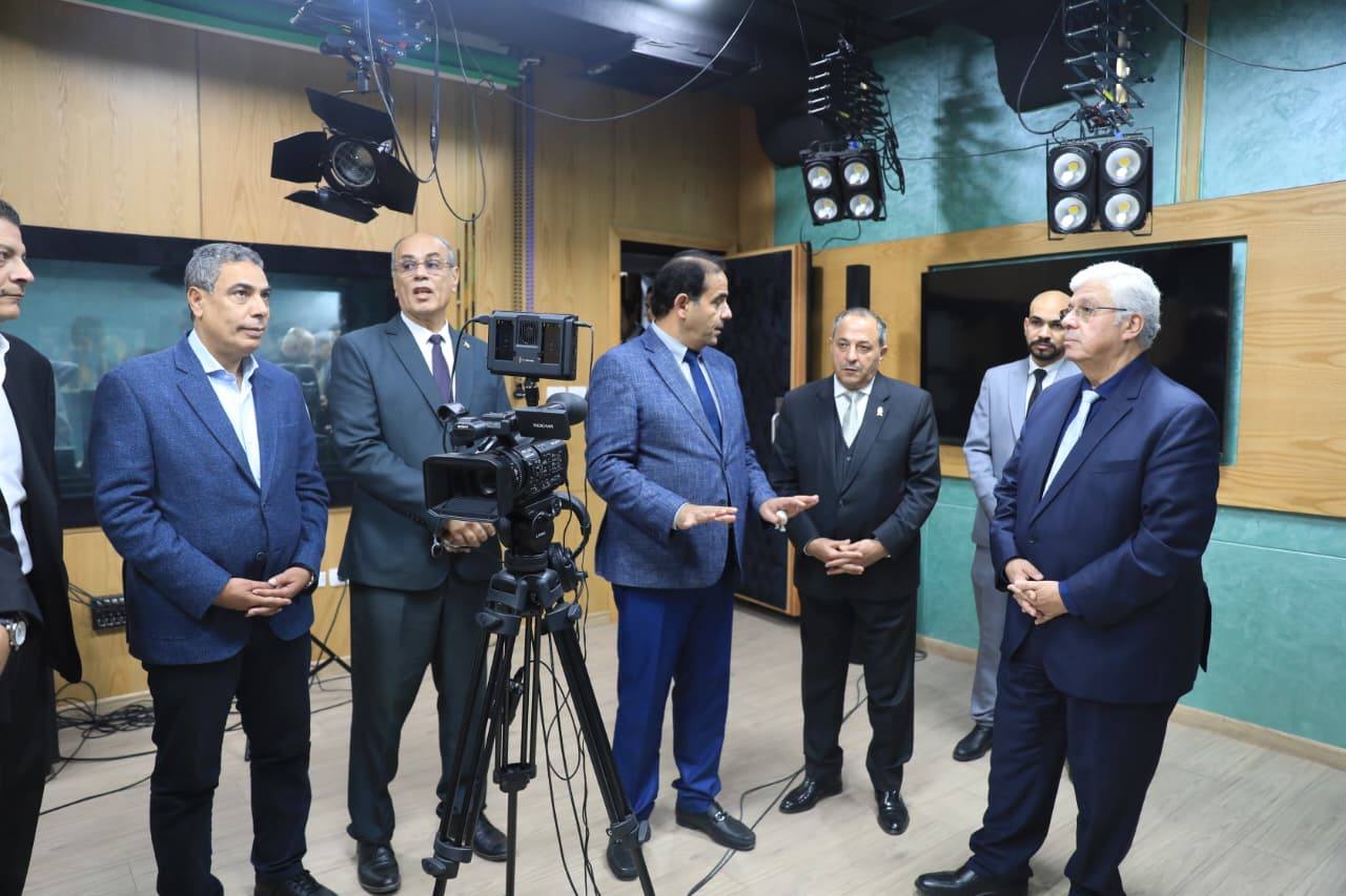 وزير التعليم العالي يفتتح ستوديو جامعة بورسعيد
