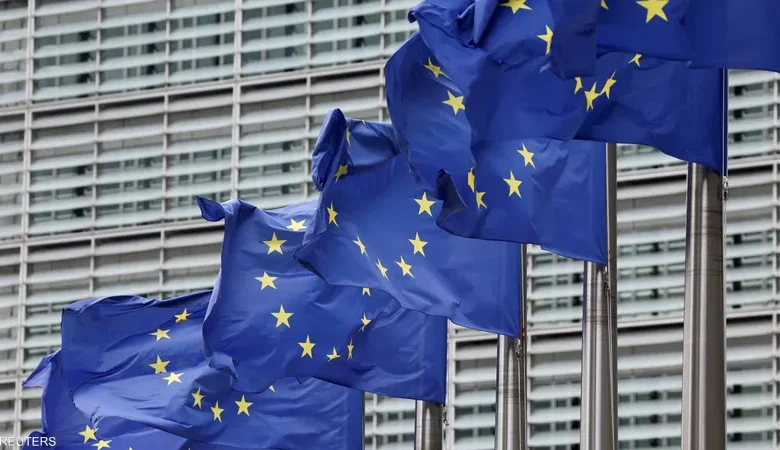 الاتحاد الأوروبي يفرض عقوبات جديدة على 12 فردًا وكيانين روسيين