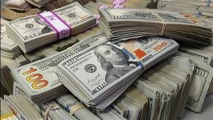 الأربعاء.. بدءُ محاكمةِ موظفٍ لاتهامهِ بالاتجارِ في النقدِ الأجنبيّ