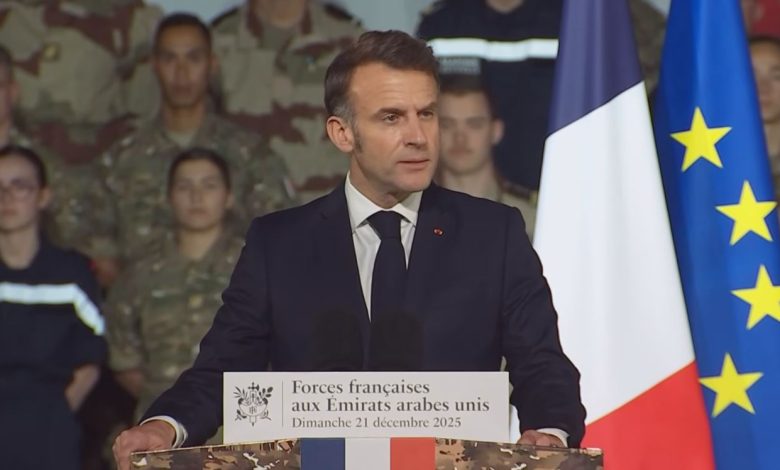 ماكرون يعلن من أبو ظبي عن حاملة طائرات جديدة لفرنسا