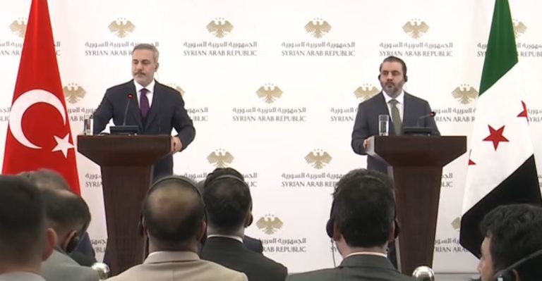 الشيباني: اندماج قوات سوريا الديمقراطية ضرورة لتوحيد الأراضي السورية