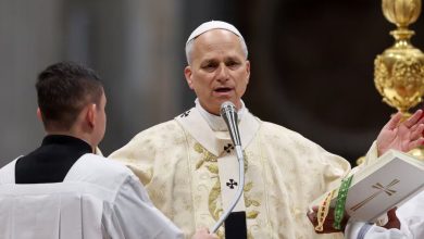 بابا الفاتيكان يندّد بأوضاع الفلسطينيين في غزة خلال قداس عيد الميلاد