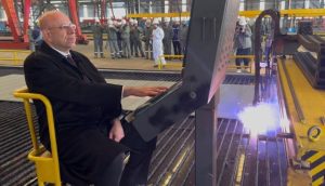 النقل : بناء سفينتين عملاقتين من طراز كامسارماكس بحمولة 82 ألف طن ساكن