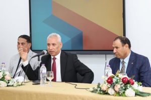 رئيس جامعة المنيا يعقد لقاءً موسعًا مع أعضاء هيئة التدريس بكلية الفنون الجميلة استعدادًا لليوبيل الذهبي للجامعة