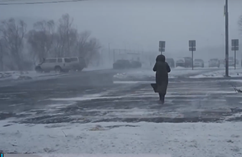 ثلوج وأعاصير قمعية| شتاء قاسٍ على السعودية والإمارات وقطر.. طقس لم يره الخليح من قبل