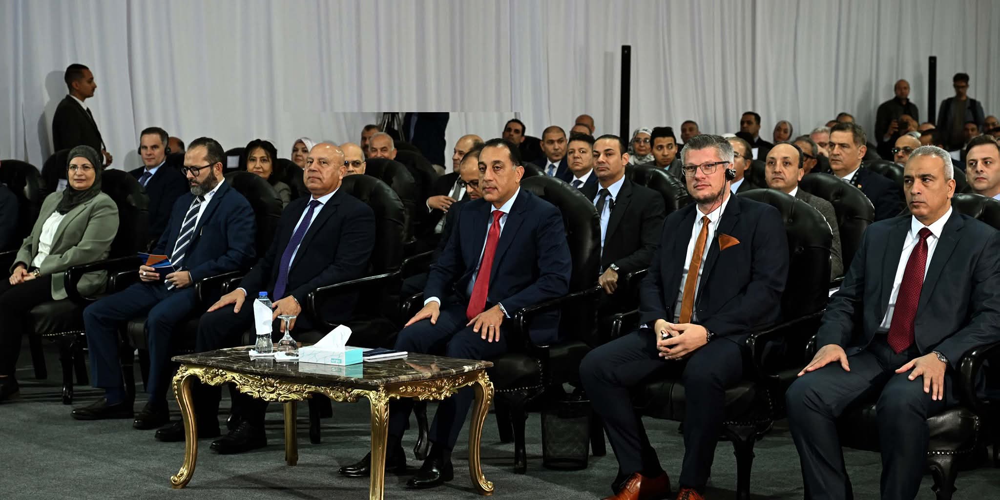 مدبولي: مصر تحولت إلى مركز عالمي لصناعة الضفائر الكهربائية