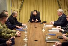 زيلينسكي: اجتماعات بروكسل اليوم تبحث نتائج الاتصالات الأمريكية في موسكو